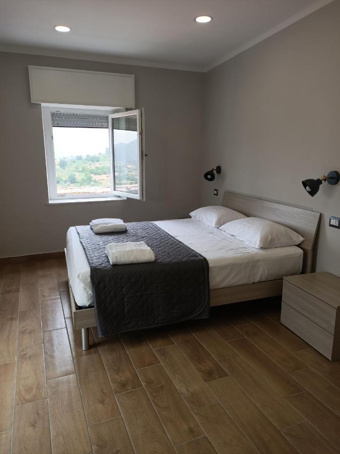 Ferienwohnung La Finestra Sul Colle Caiazzo Exterior foto